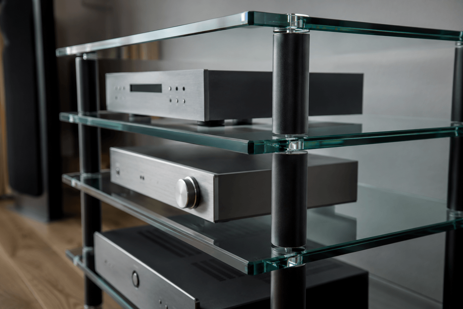 HiFi Rack aus Glas